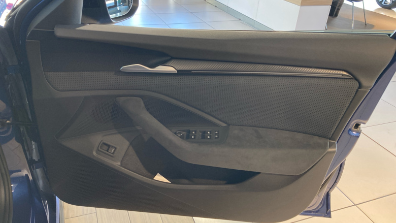 Skoda Superb 1.5 TSI e-TEC Sportline 5dr DSG Petrol Hatchback